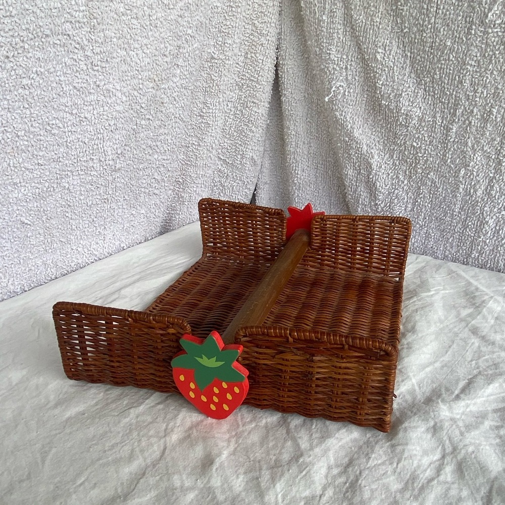 Strawberry 🍓 Napkin Holder